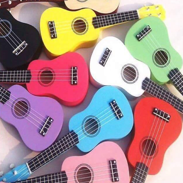 Ukulele Soprano màu